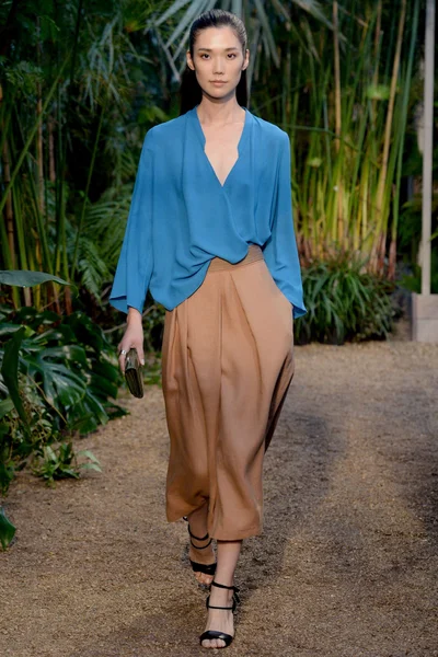 Look 23
